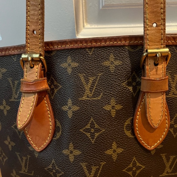Authentic Vintage Louis Vuitton Petit Bucket Bag - Picture 6 of 17